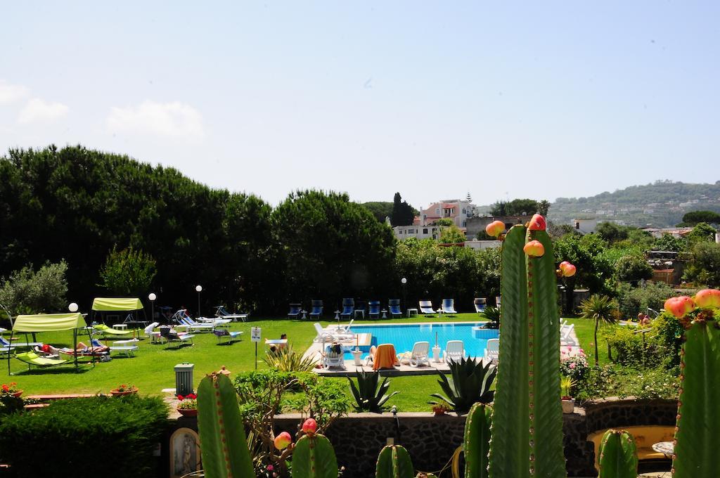 Hotel Belsole Forio di Ischia エクステリア 写真