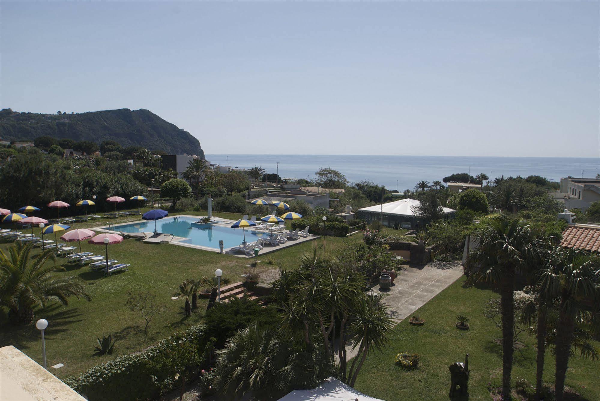 Hotel Belsole Forio di Ischia エクステリア 写真