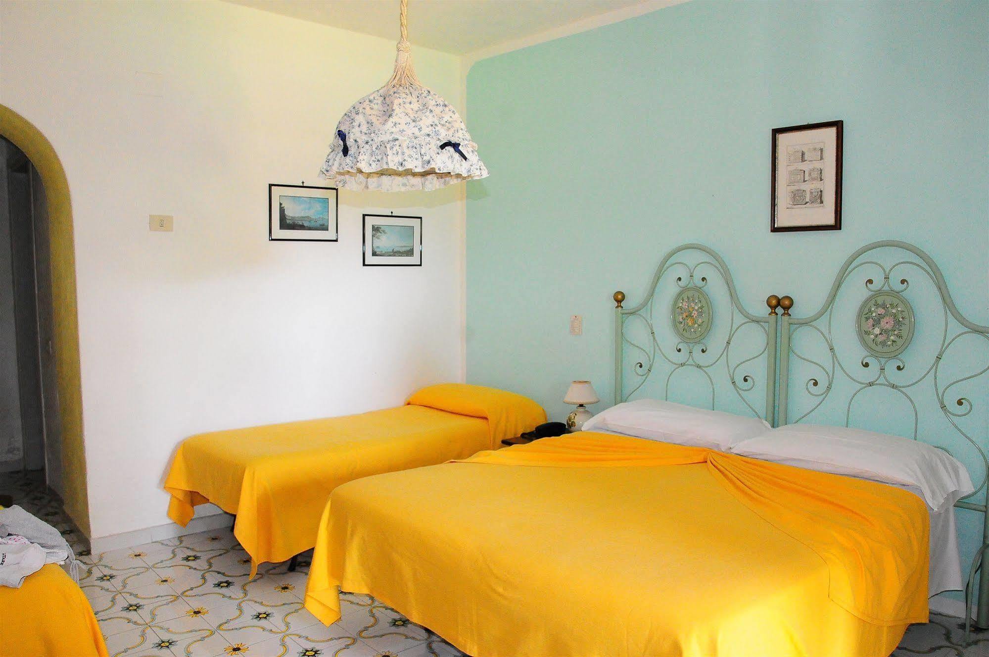 Hotel Belsole Forio di Ischia エクステリア 写真